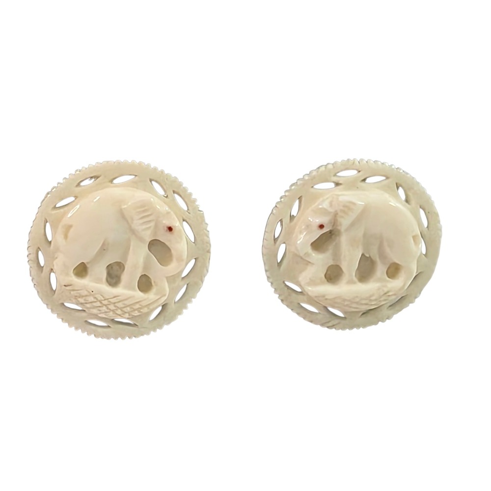 Vintage Art Deco Carved Celluloid Elephant Clip On Earrings Cream
